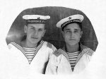 Курсанты ВМАУ им. Леваневского (справа Мугатаров Х.А.). Июль 1946 г.jpg