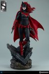 dc-comics-batwoman-premium-format-figure-sideshow-3004711-05.jpg